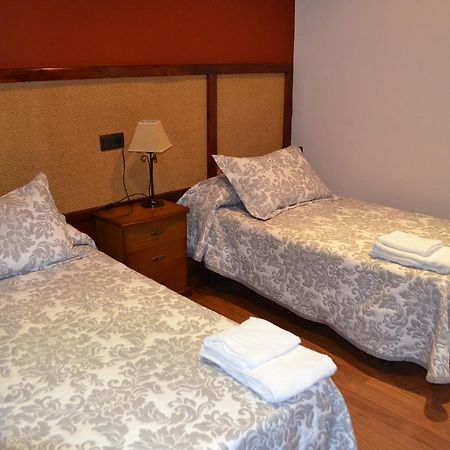 Hostal Pension La Ruta Paterna del Campo Extérieur photo