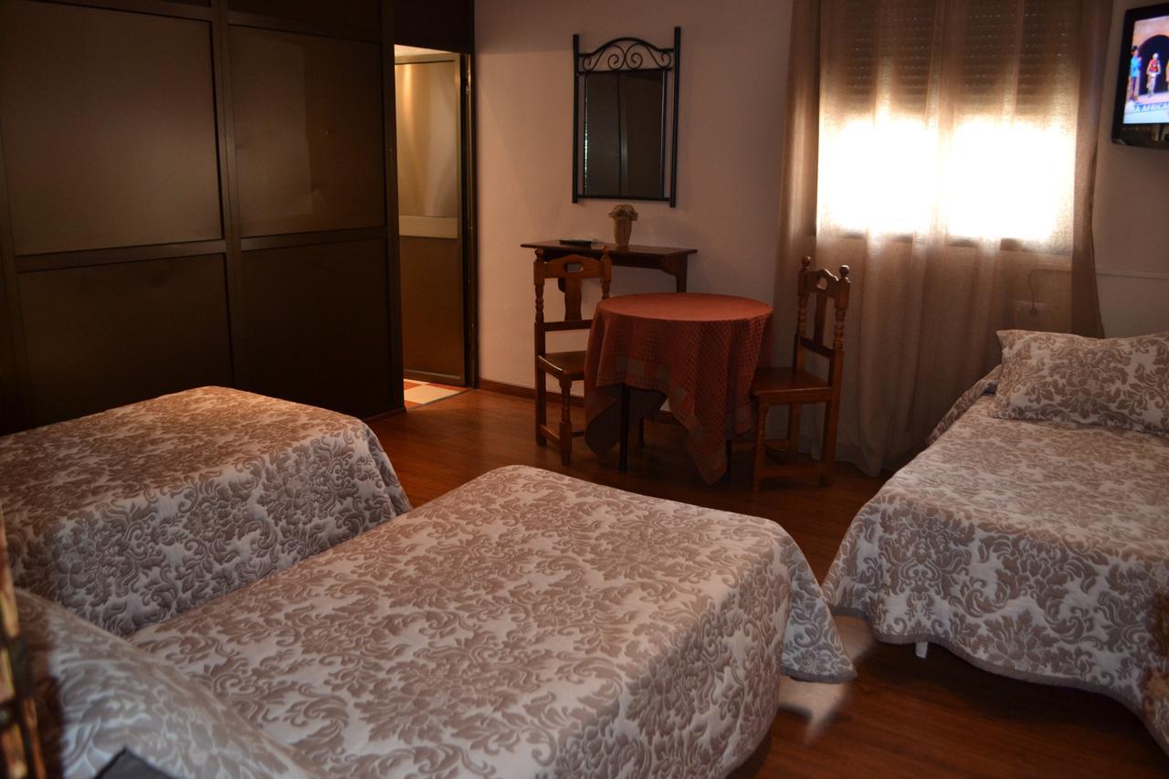 Hostal Pension La Ruta Paterna del Campo Extérieur photo