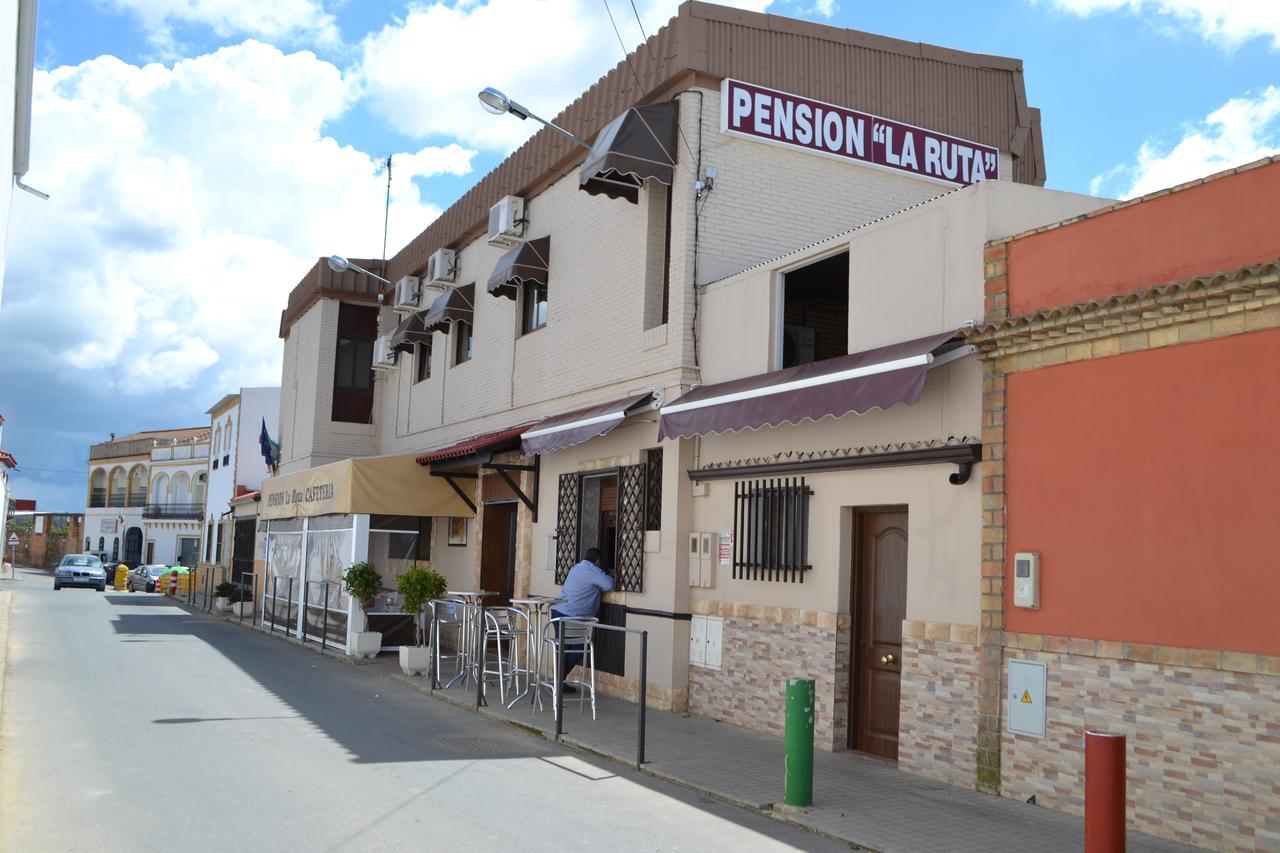 Hotel Hostal Pension La Ruta à Paterna del Campo Extérieur photo