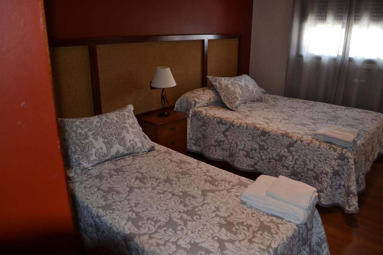 Hostal Pension La Ruta Paterna del Campo Extérieur photo