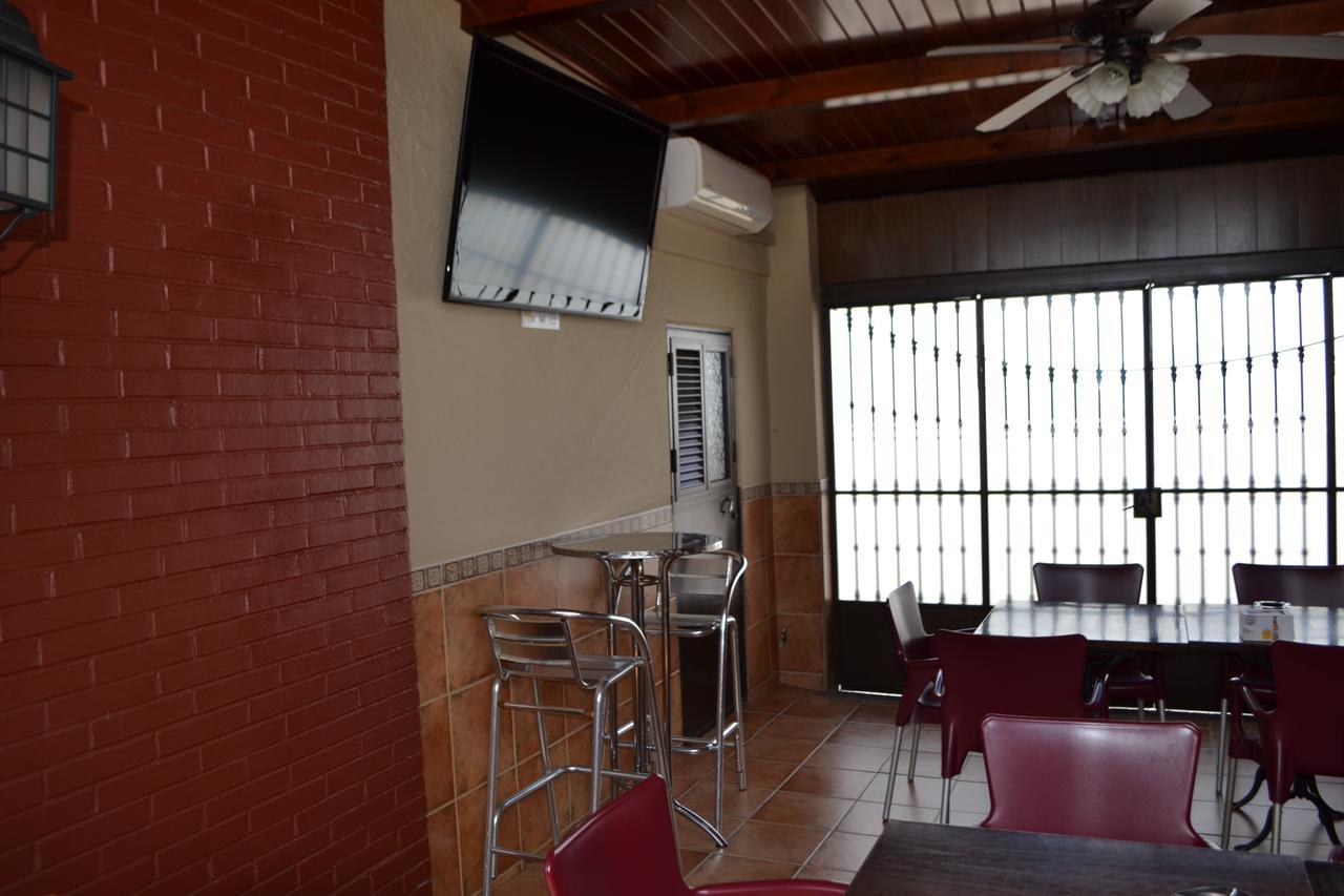 Hostal Pension La Ruta Paterna del Campo Extérieur photo