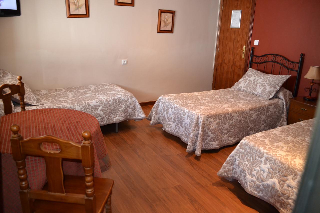 Hostal Pension La Ruta Paterna del Campo Extérieur photo